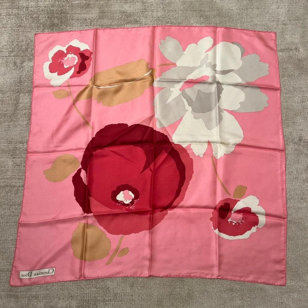 Christian Dior Pink Silk Vintage Floral Print Scarf Designer Spring Fashion 30.5